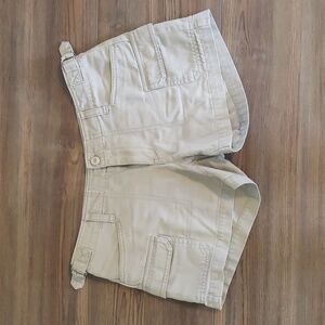 Womens Arizona Jean Co. Khaki Shorts - Size 5